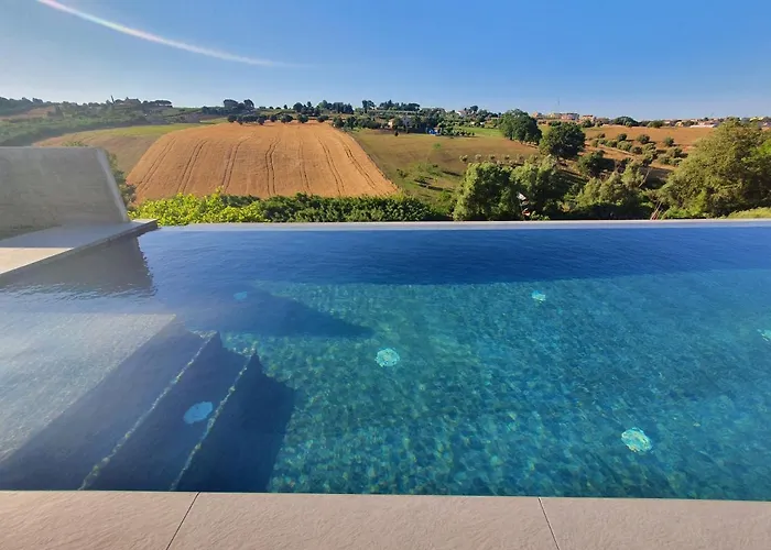 Casa Lunaria Porto SantʼElpidio