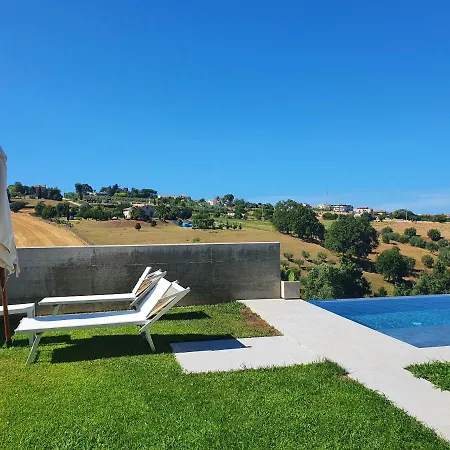 Casa Lunaria Bed and Breakfast Porto SantʼElpidio