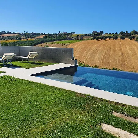 فندق مبيت وإفطار Casa Lunaria 4*
